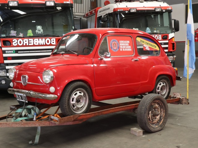 El Fiat 600 de Bomberos se va para Cachar�